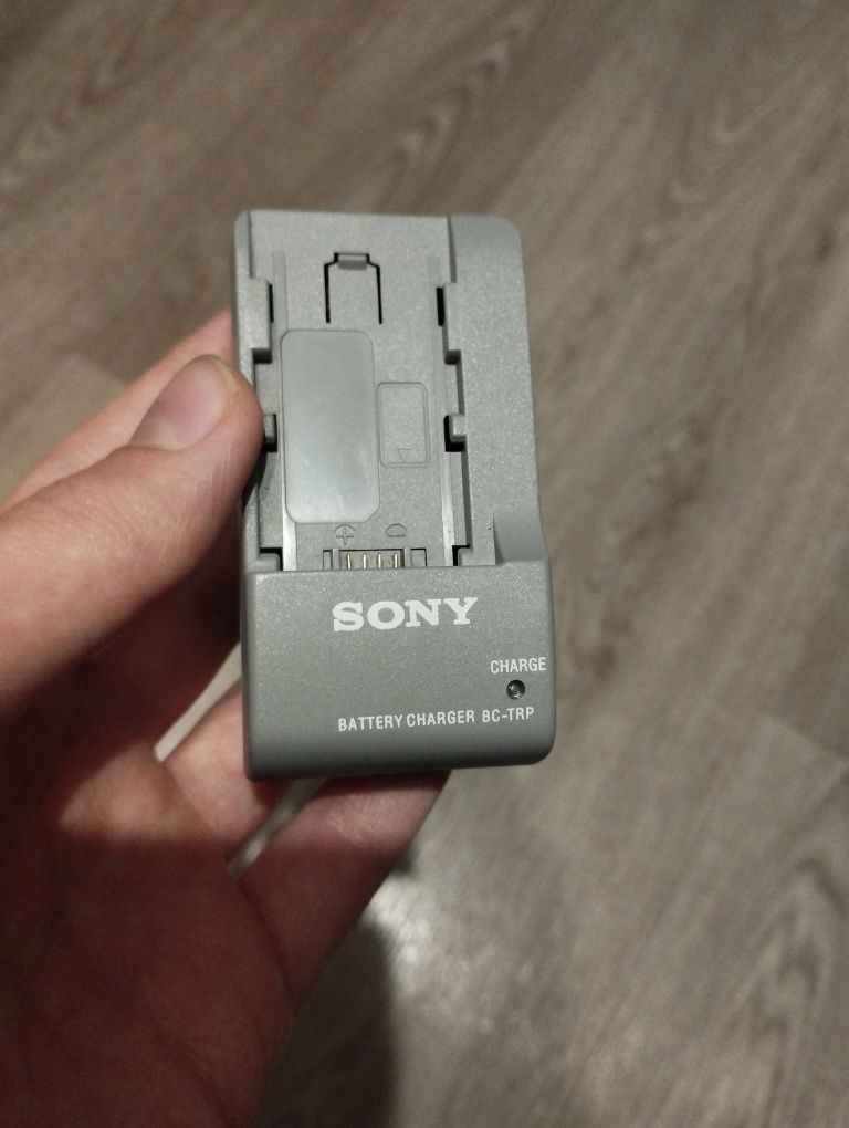 Sony Battery charger BC-TRP