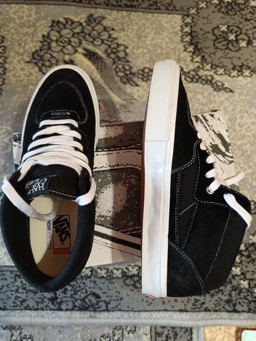 Нови кецове Vans