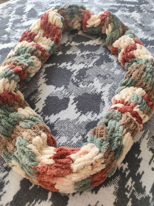 Многоцветен шал тип яка