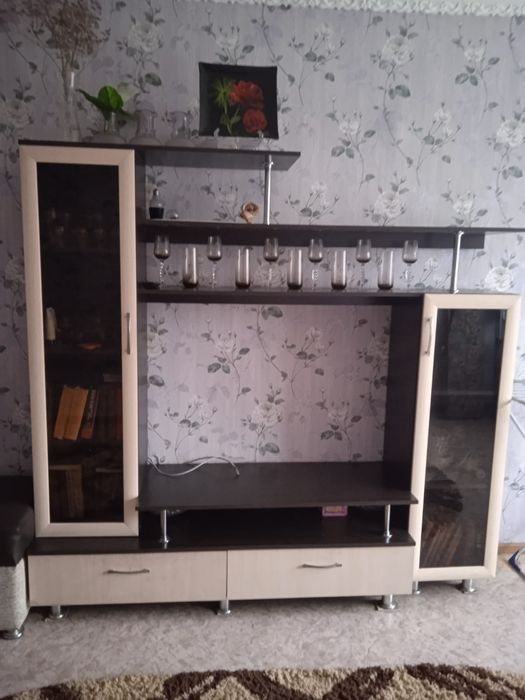 Продам стенку...