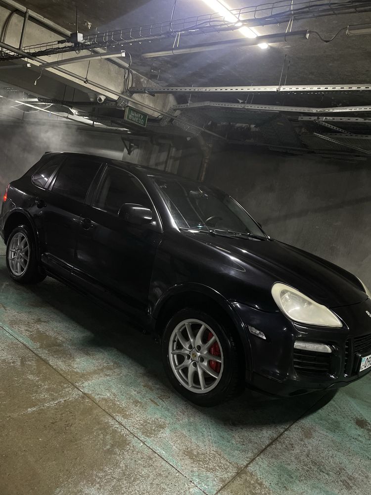 Porsche cayenne GTS