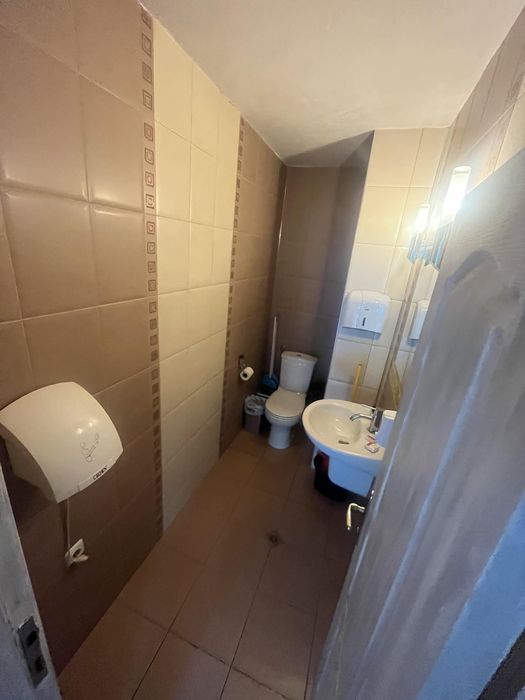 Дава се под наем Офис в Бургас, Лазур - 75 кв.м за 663 € - Снимка #4