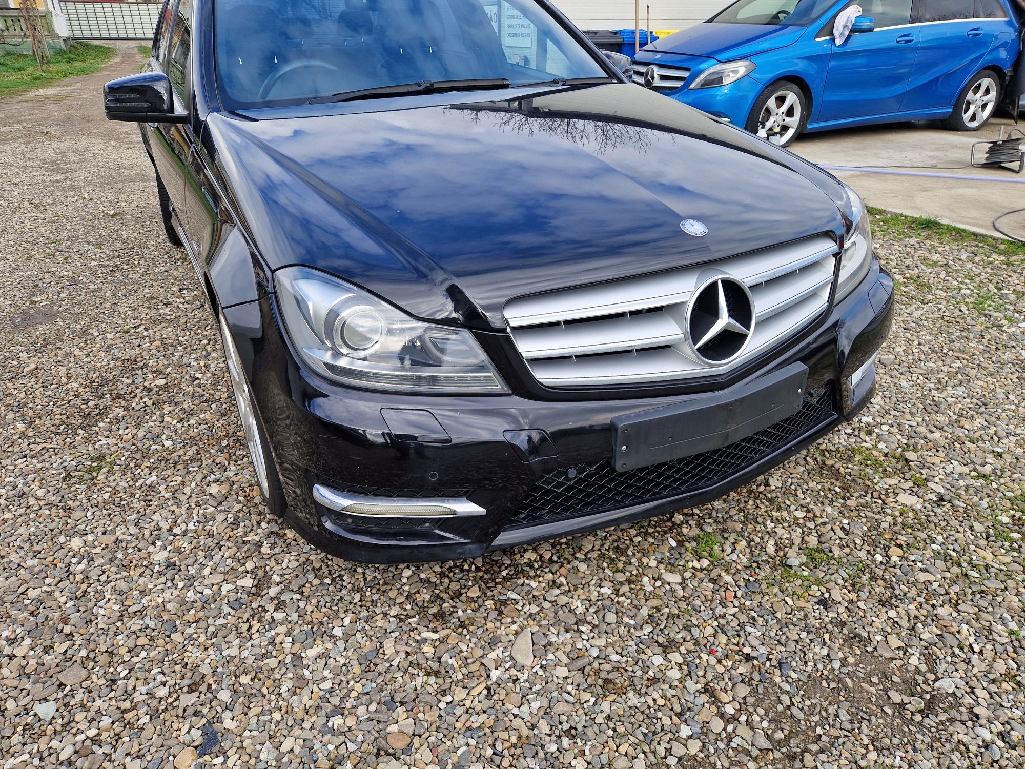 Dezmembrez dezmembrari Mercedes C class w204 facelift AMG xenon om651