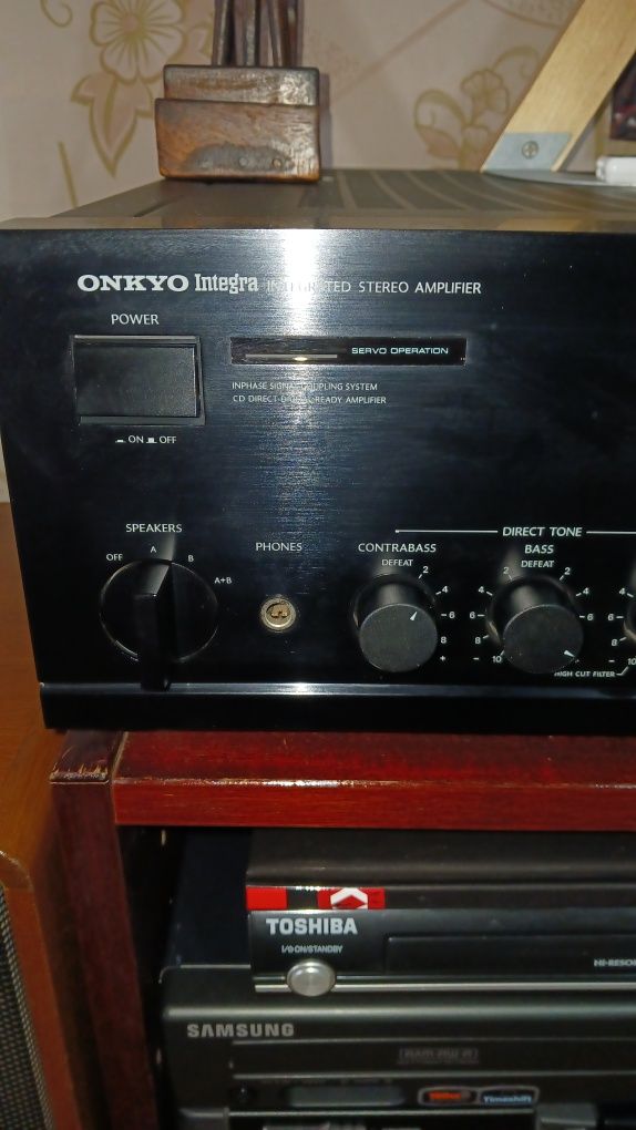 Onkyo Integra A 8170 Спешно!