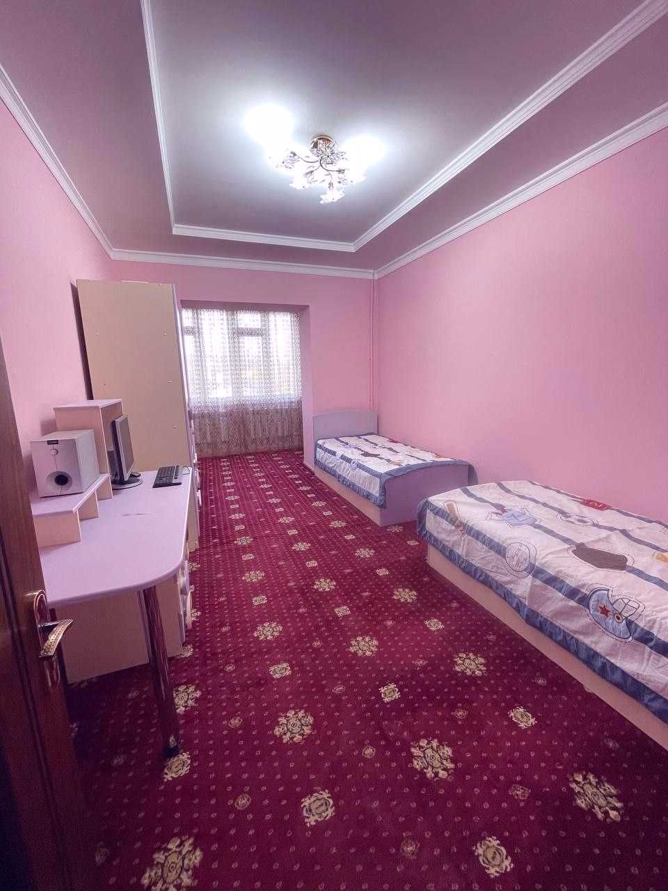 «Тинчлик.м.-ОРЗУ». Банковск.  4-комнат, (150м2). СЕМЬЯ - Иностранцам.