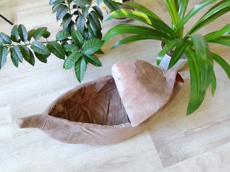 Лежанка для кошки