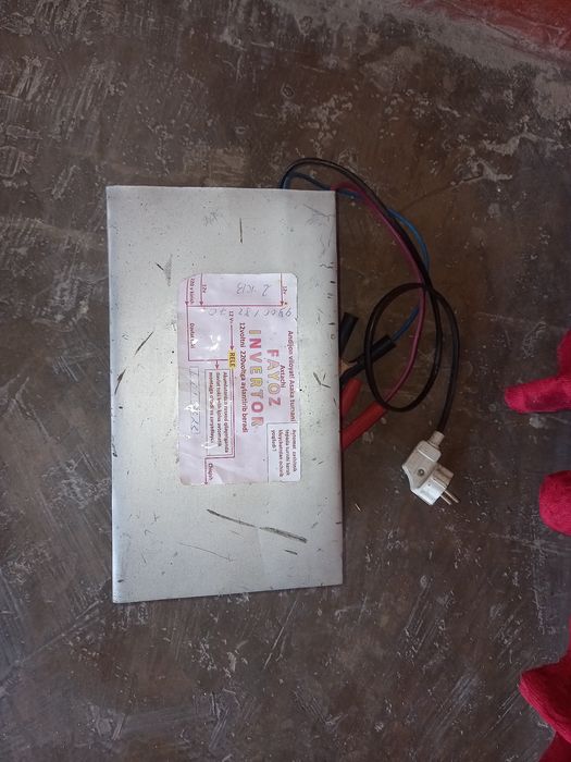 Fayoz invertor   12v> 220v  2kw