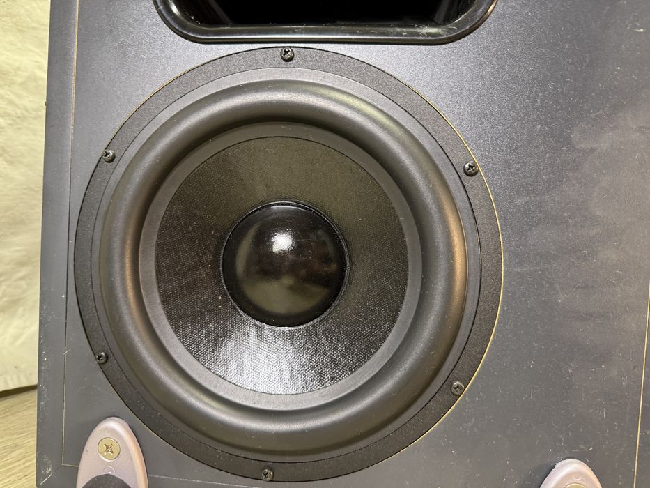 Активен Subwoofer 8” KEF