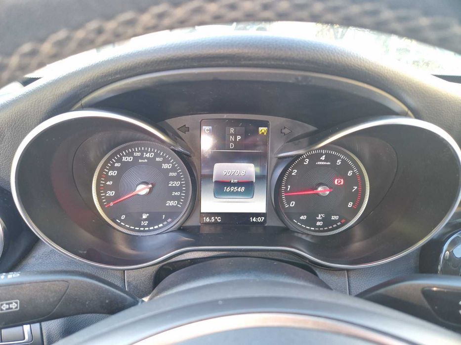 Mercedes W205 C300 бензин  Airmatic 9G Tronic