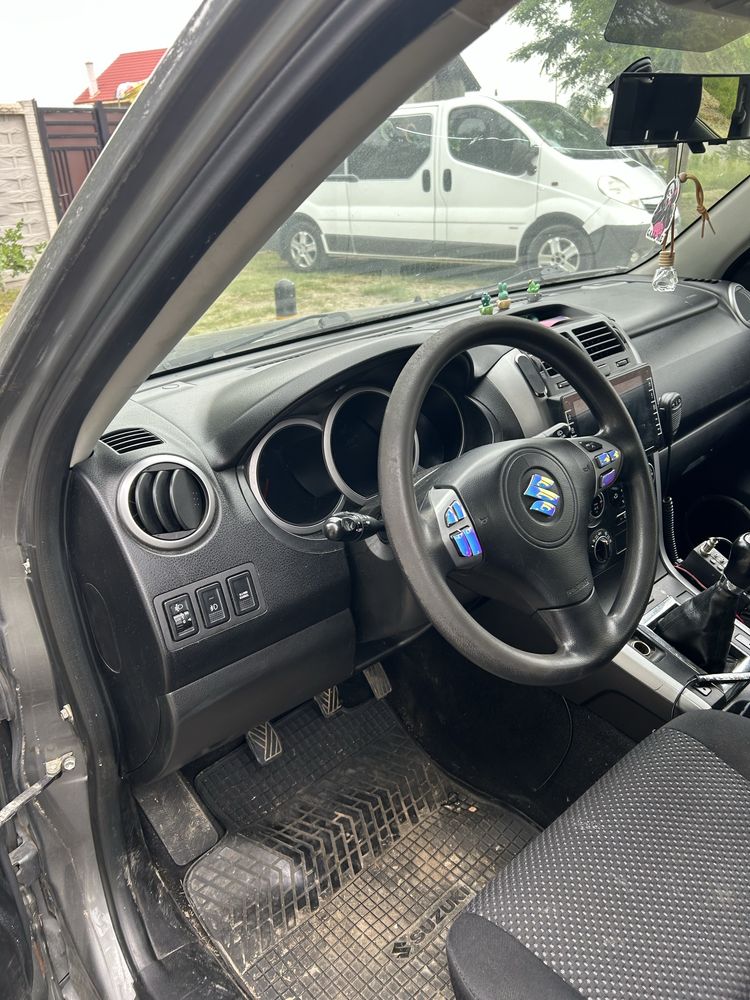 De vinzare suzuki grand vitara