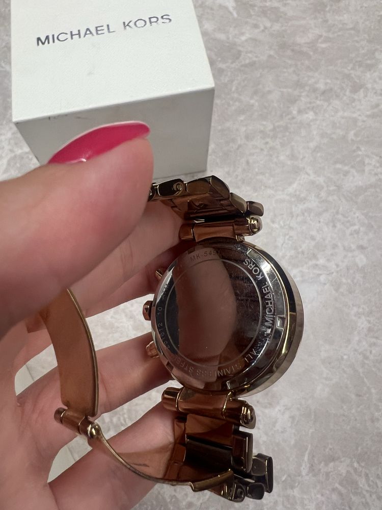 Часовник Michael Kors