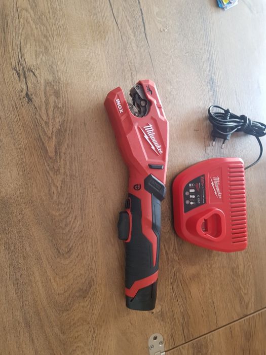 Milwaukee Raptor inox