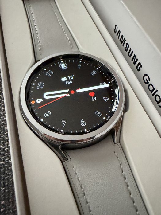 Samsung Galaxy Watch 6 Classic, 47mm, BT, Silver Garantie