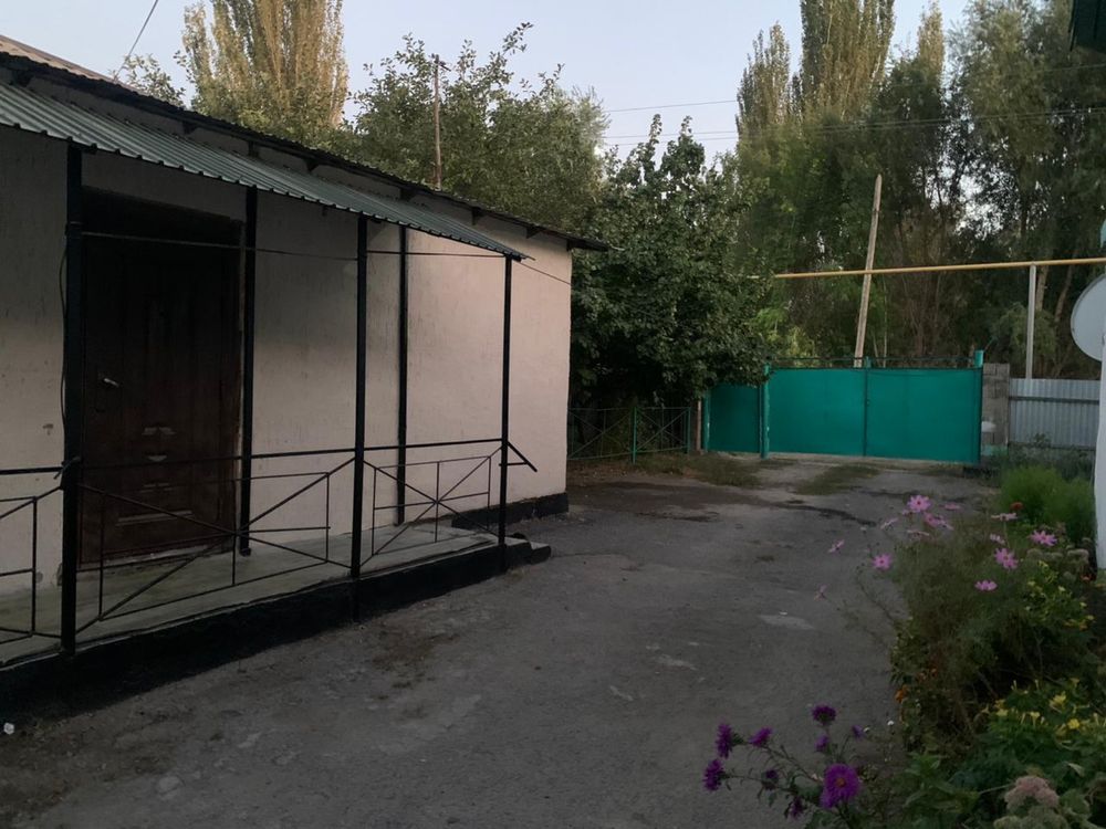 Продается дом в селе Шелек В связи с переездом продается уютный дом.