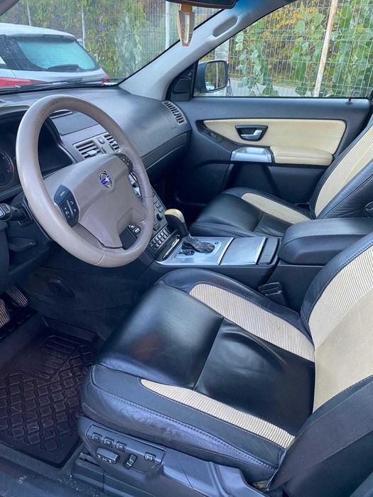 Volvo XC90 Autoutilitara