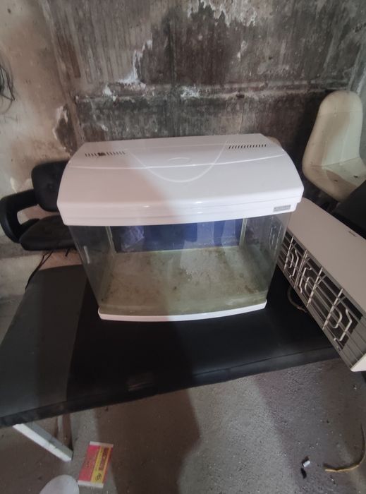 Продам аквариум с тумбой