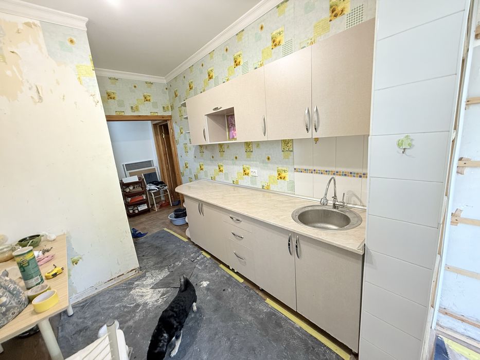 Mebel kuxinni sastayanasi yaxshi ishlatsa boladi zor