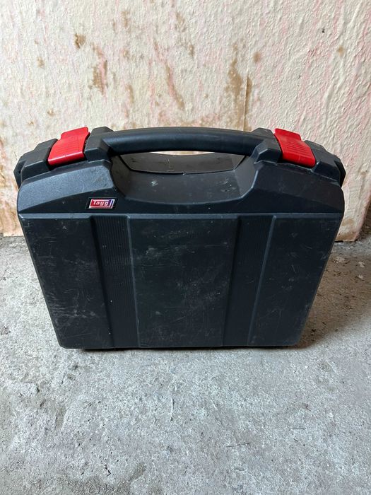 Куфари за инструменти Tayg