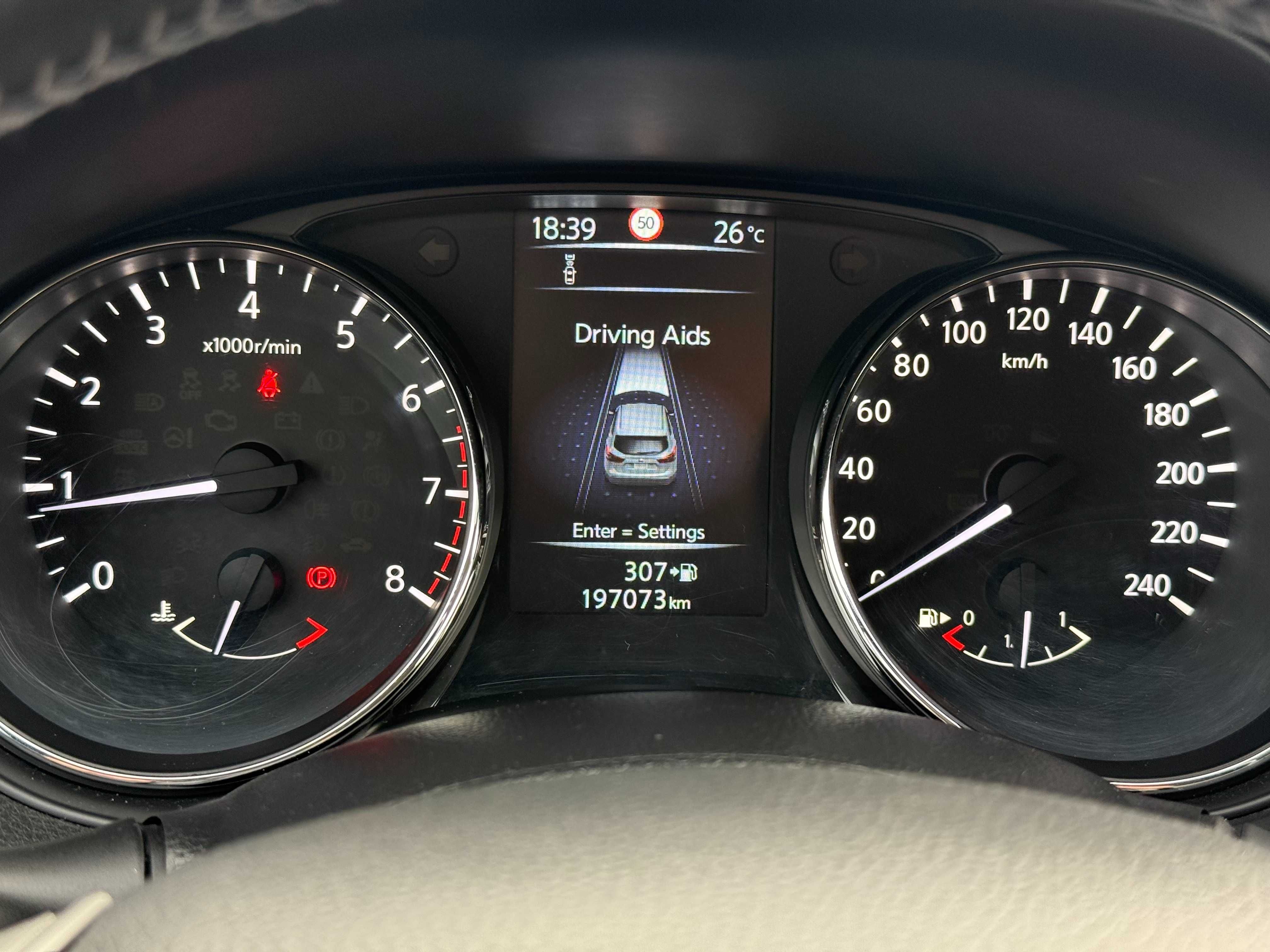 Nissan Qashqai 1.2 бензин, 360 камери, подгрев, дистроник и др.