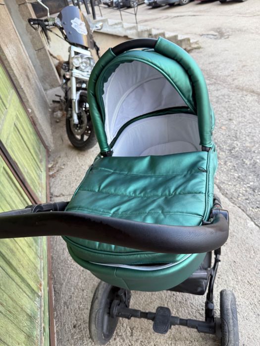 Бебешка количка !