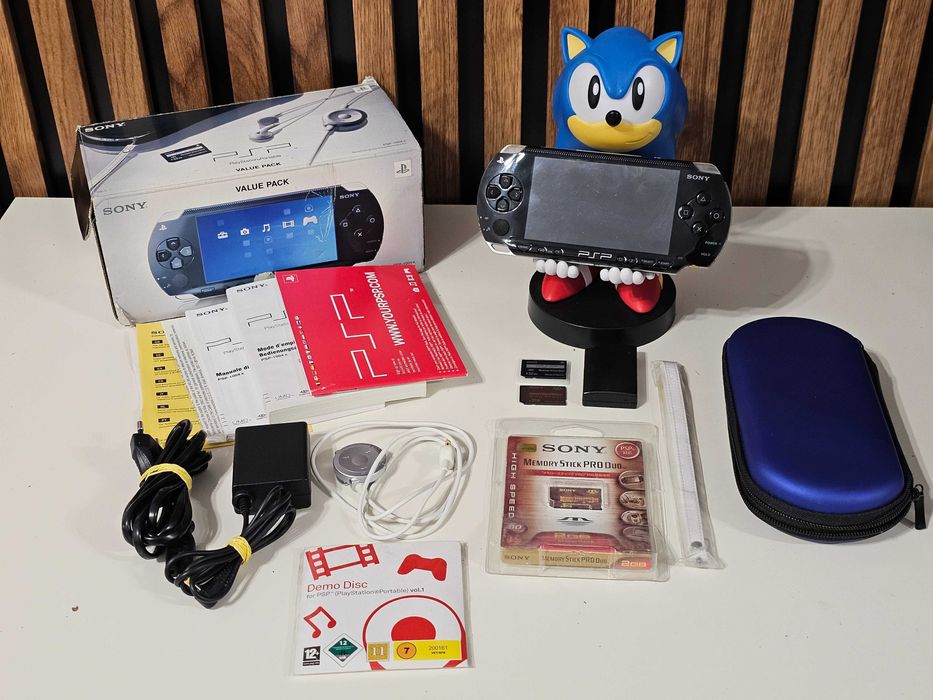 Consola Sony Play Station Portabil PSP 1004 complet la cutie