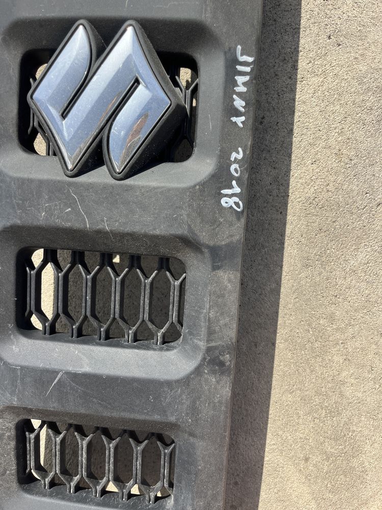 Решетка Suzuki Jimny 2018- 2бр