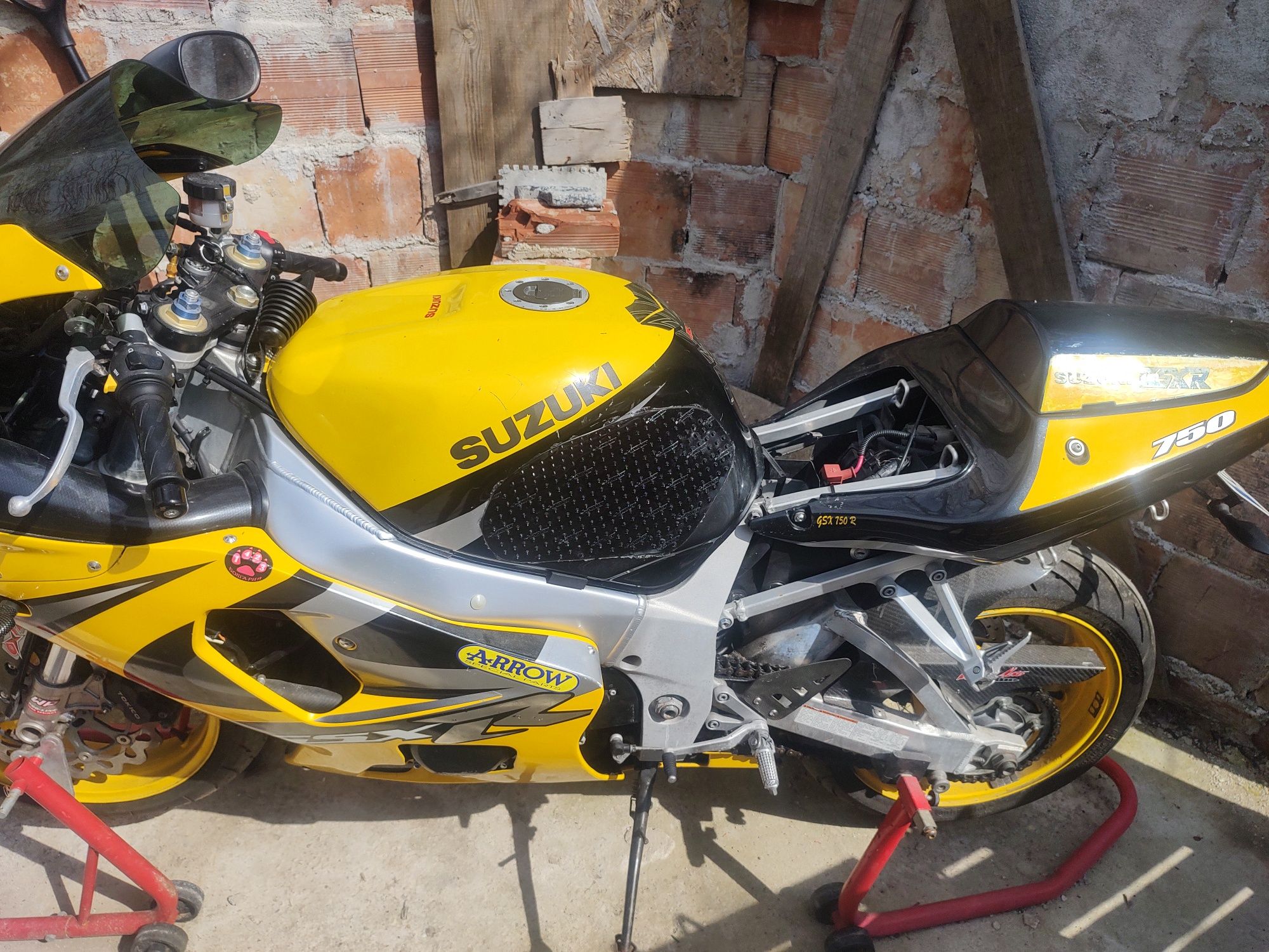 Suzuki Gsxr 750 2000