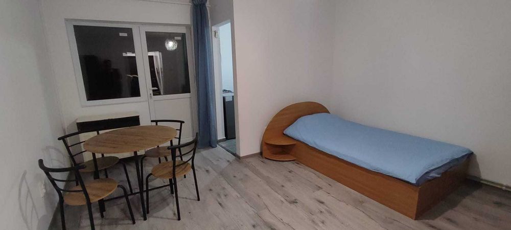 Apartament cu o camera/garsoniera, renovat