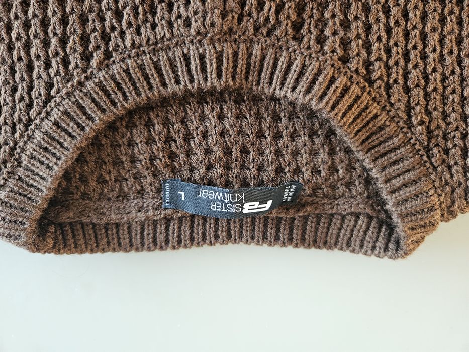 Нов дамски пуловер L