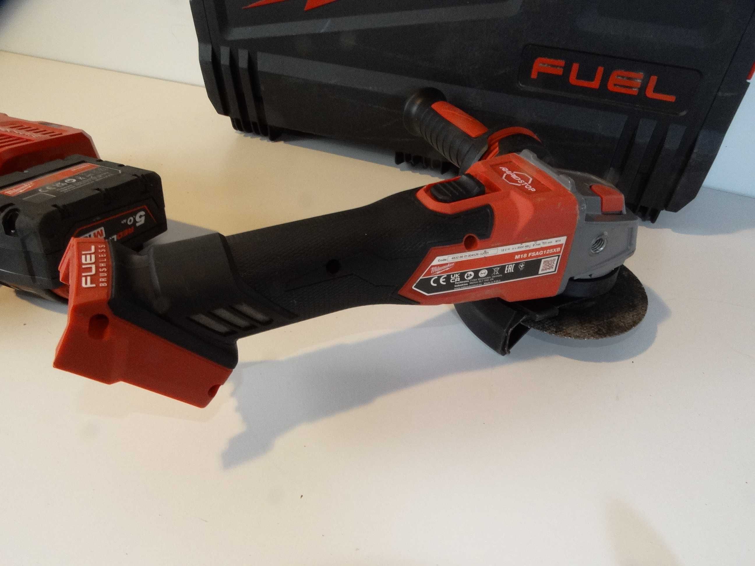 Промоция - Milwaukee M18 FSAG 125 XB със 5 Ah - Акумулаторен ъглошлайф