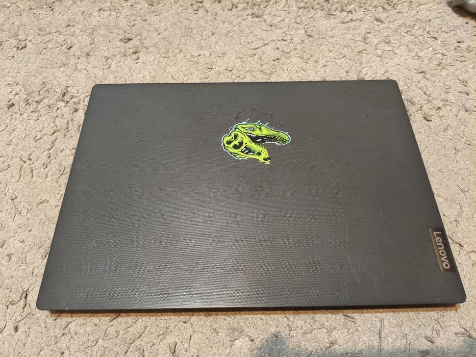 Ноутбук Lenovo продам срочно