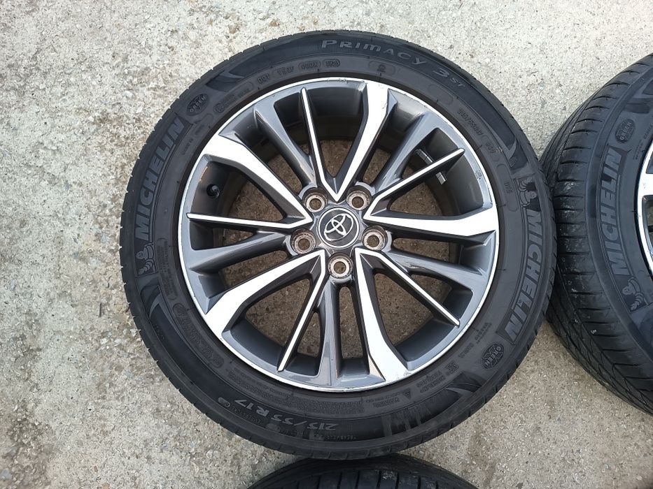 Тойота 17 цола, Toyota