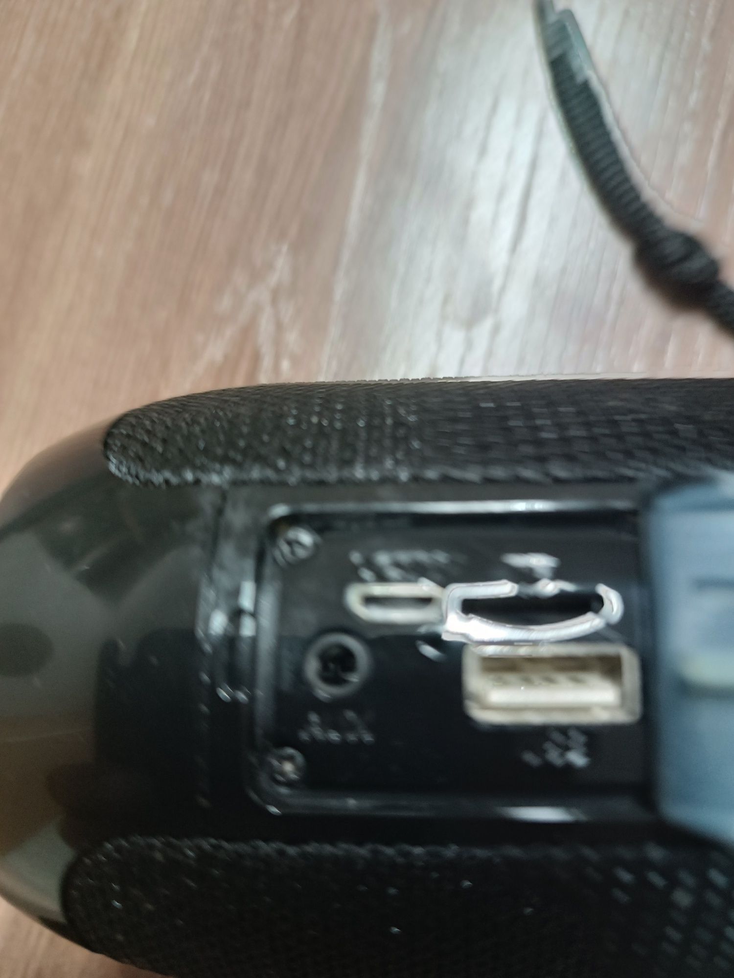 Продам bluetooth колонку T&G бу
