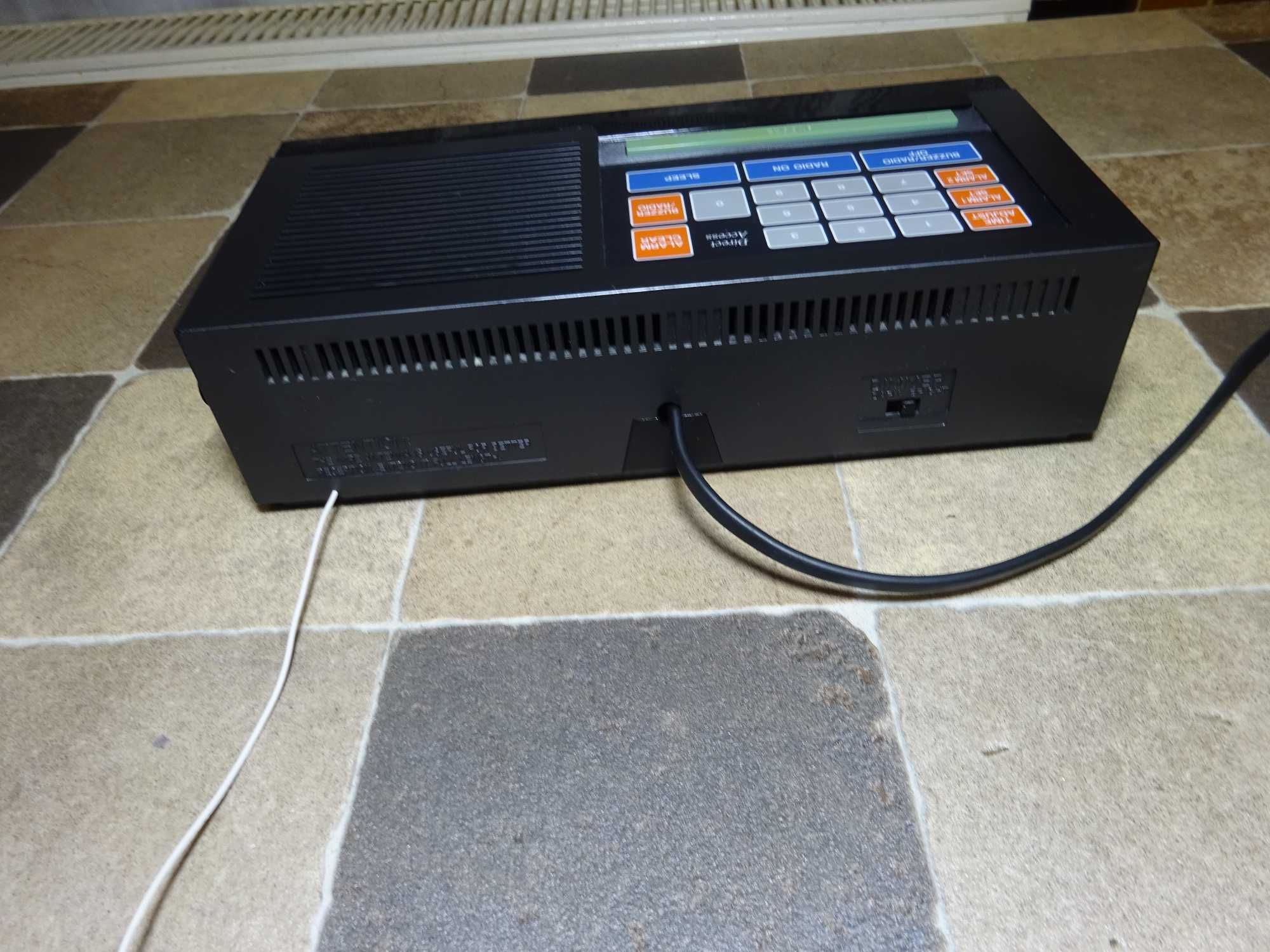 Aparat radio cu ceas vfd retro / Toshiba RC-K5L