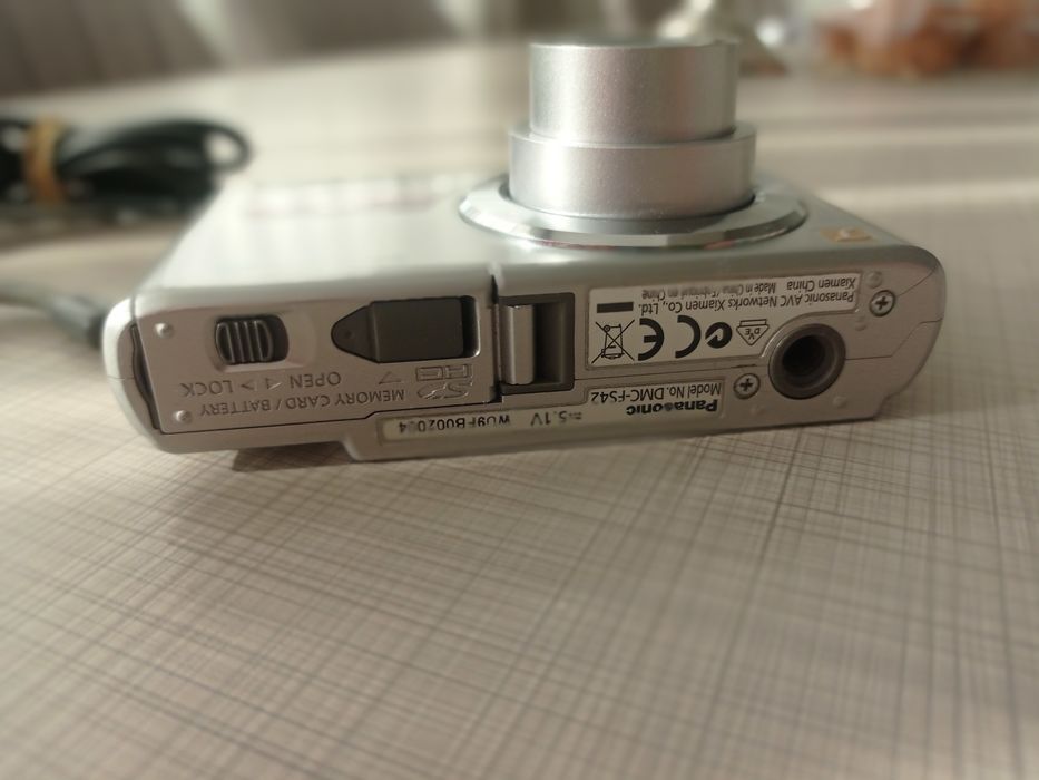 Фотоапарат Panasonic DMC-FS42