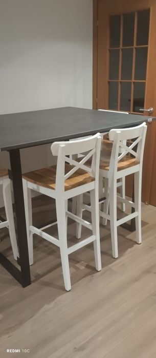 Vand insula bucatarie.