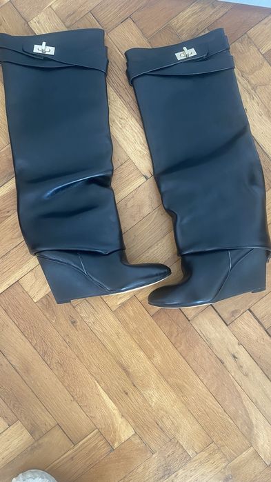 Ботуши модни 37 номер