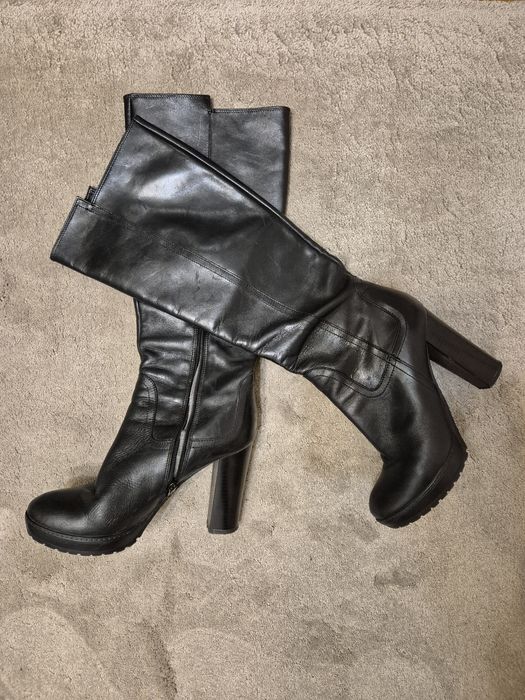 Дамски ботуши и боти 38 и 37 номер