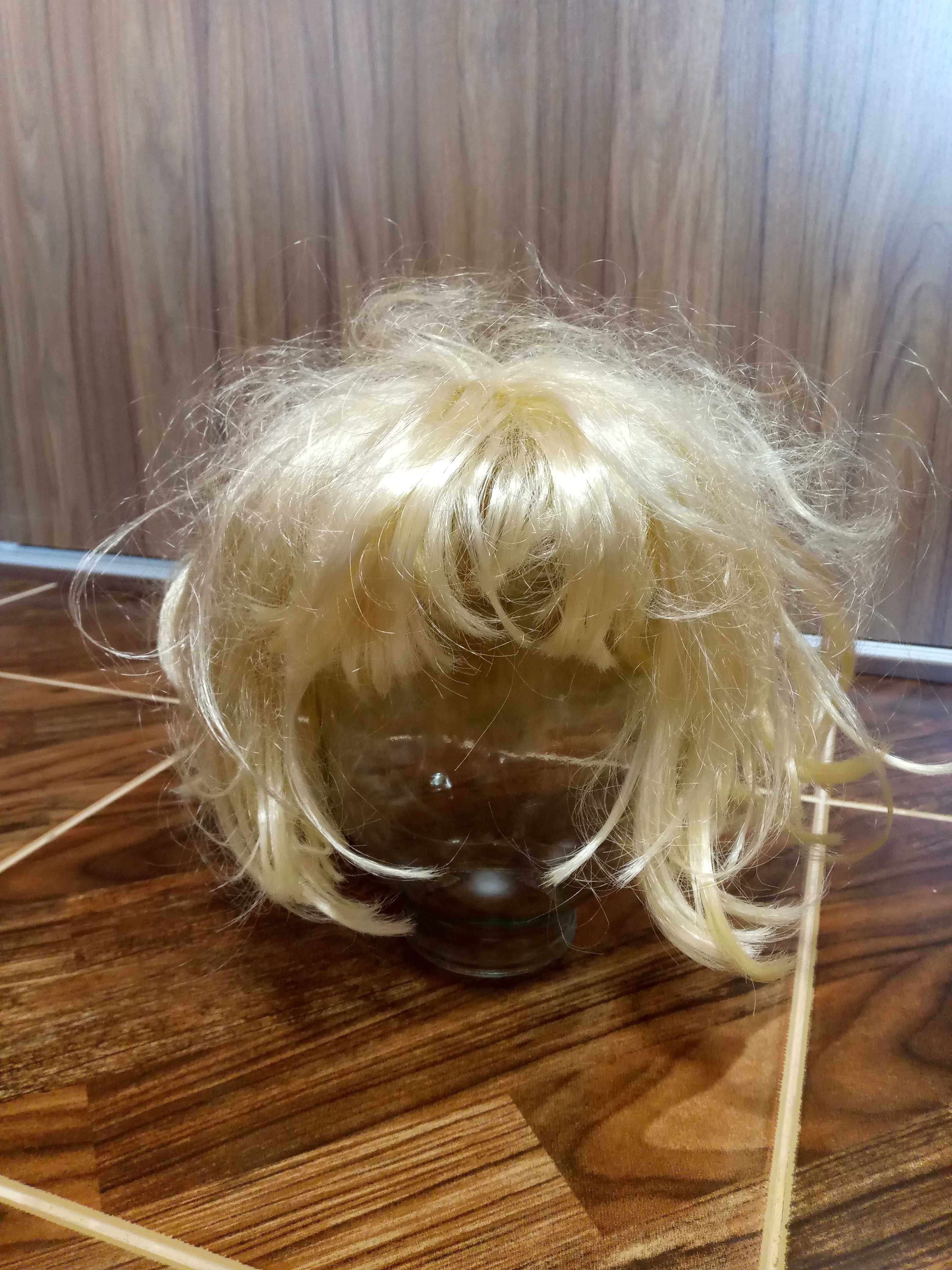 Шикарный карнавальный набор парики 2 шт(чертик и блондинка)