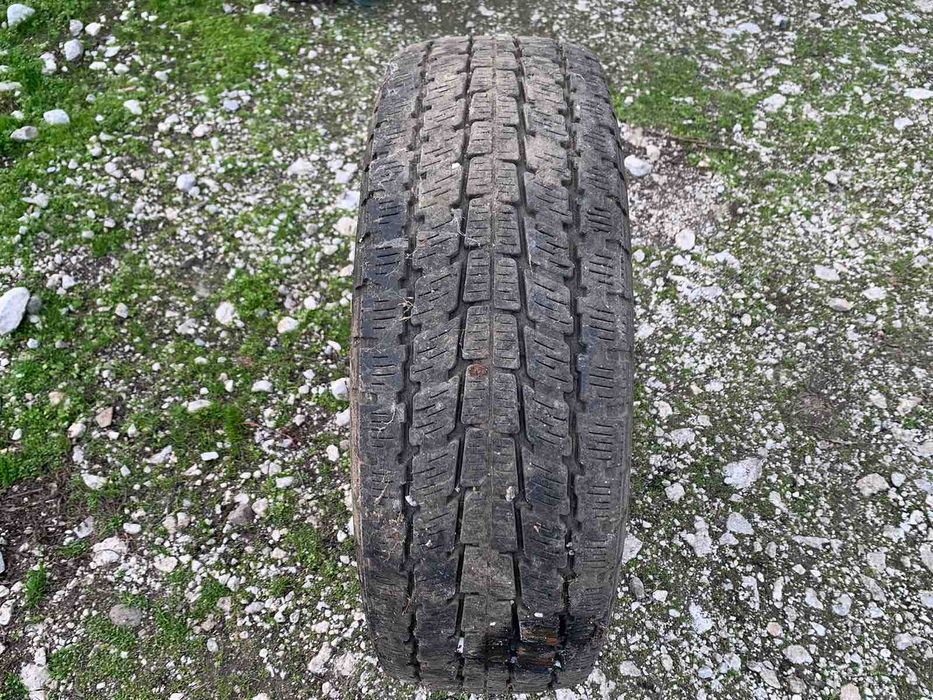 Продавам джанти със гуми за Мерцедес Спринтер зимни 225/70 15ц