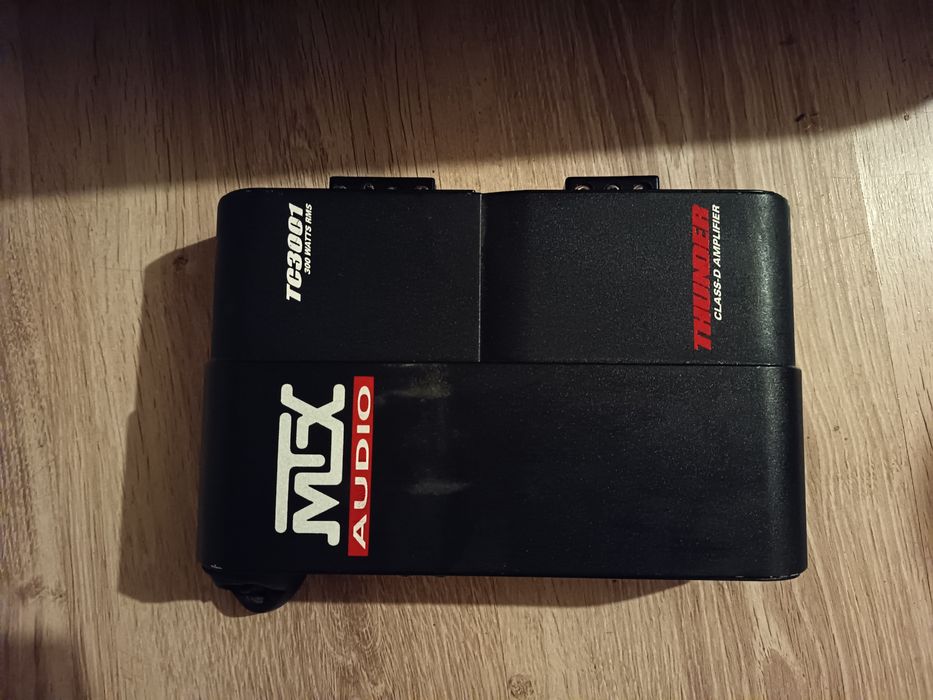 Subwoofer plus statie