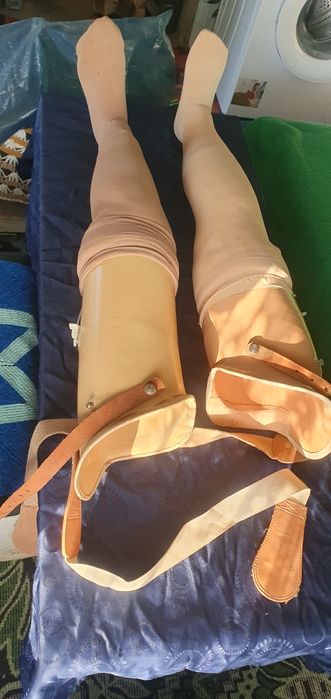 Протези чисто нови