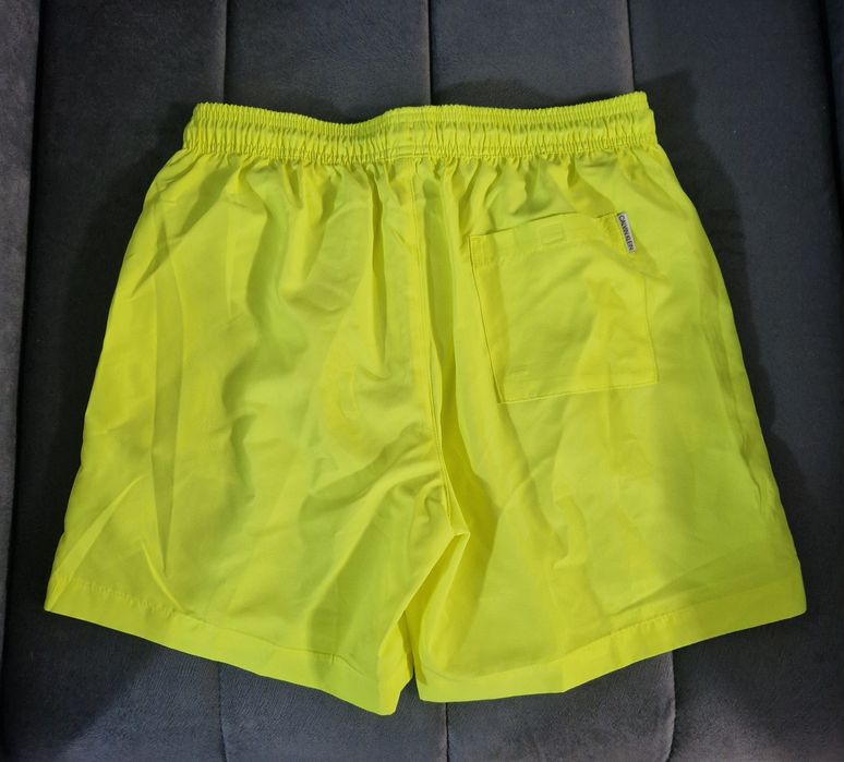 Pantaloni scurti (short)