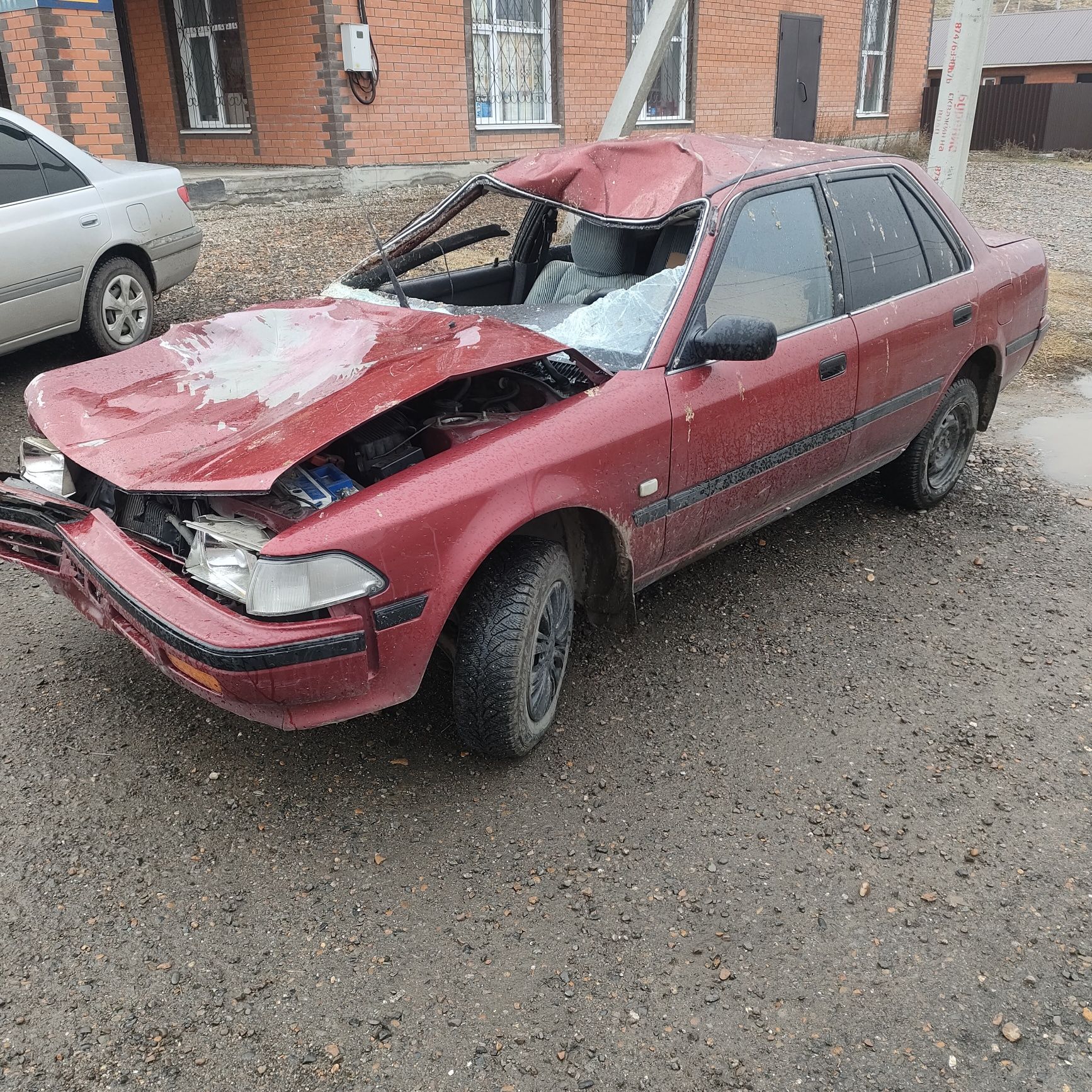 Toyota Carina 2 по запчастям.