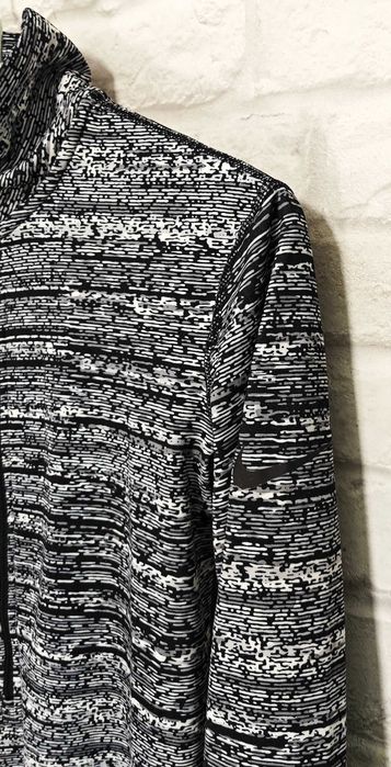 NIKE Pro  Оригинална дамска фланелка за фитнес /  бягане размер S