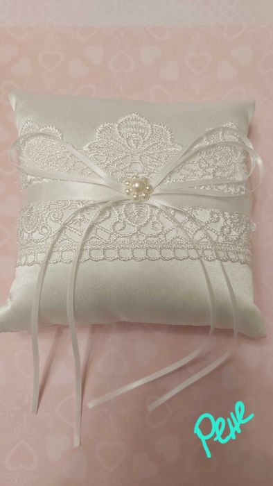 Сватбени аксесоари, кошнички, възглавнички за халки, венчета, гривни