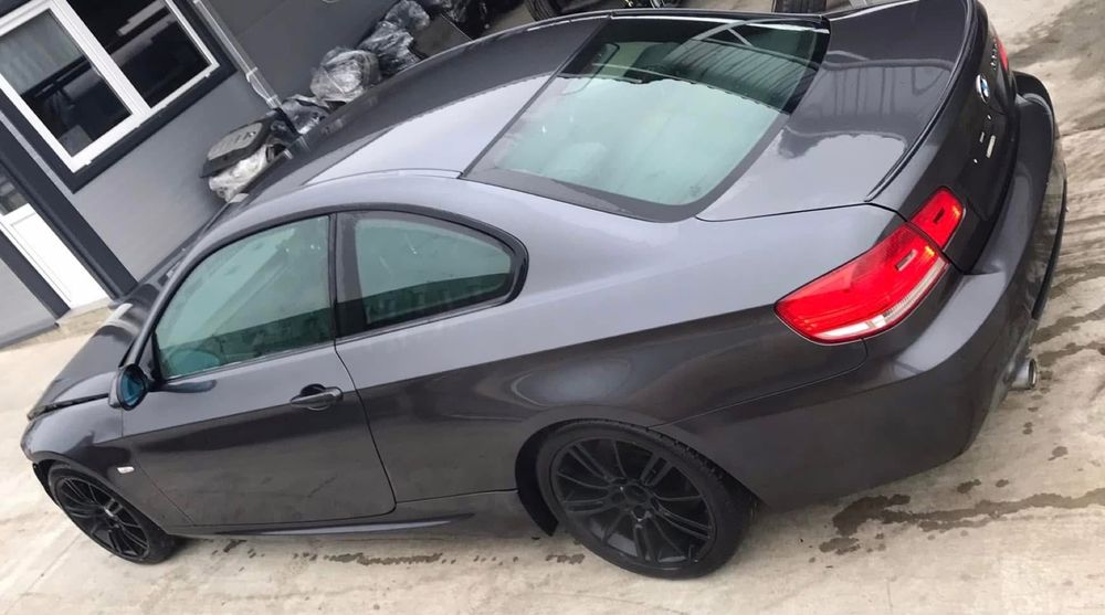 Dezmembrez BMW 335d doar 77.000 mile E92 Bi-turbo 286cp,M pack,recaro
