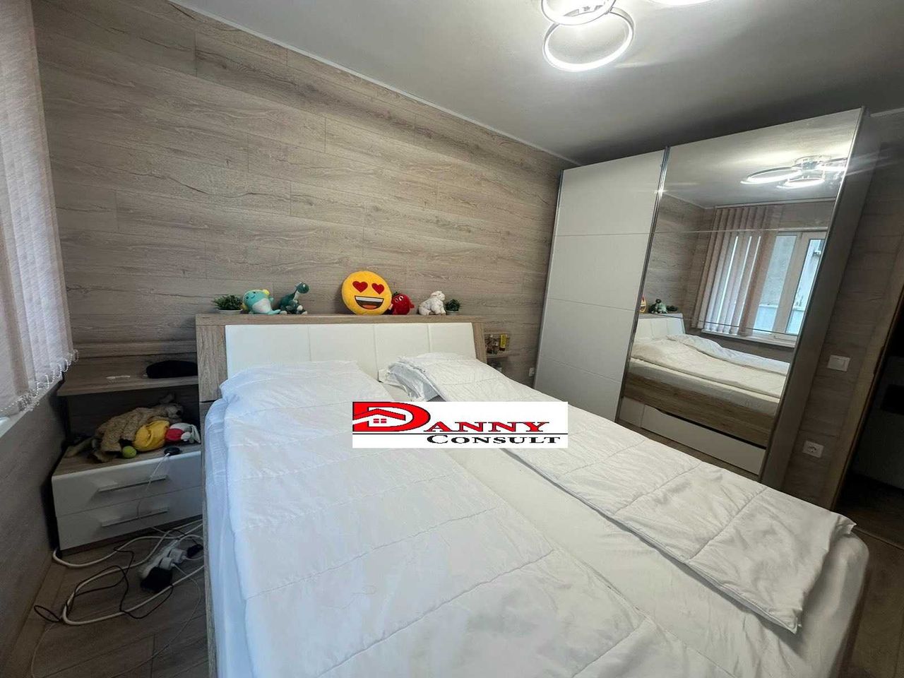 Продава се Тристаен апартамент в Велико Търново, Акация - 103 кв.м за 1797 €/кв.м - Снимка #5