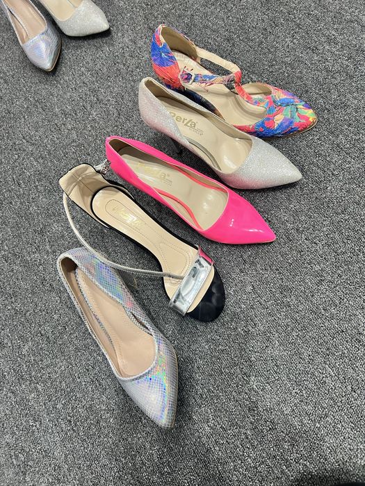 Pantofi eleganti nr 39