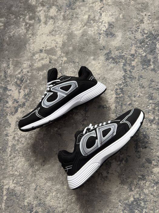 Papui dior b30 marimea 42 sau 43